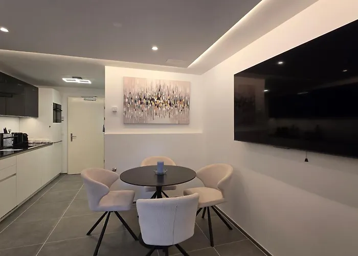 Zermo Eden Lägenhet *